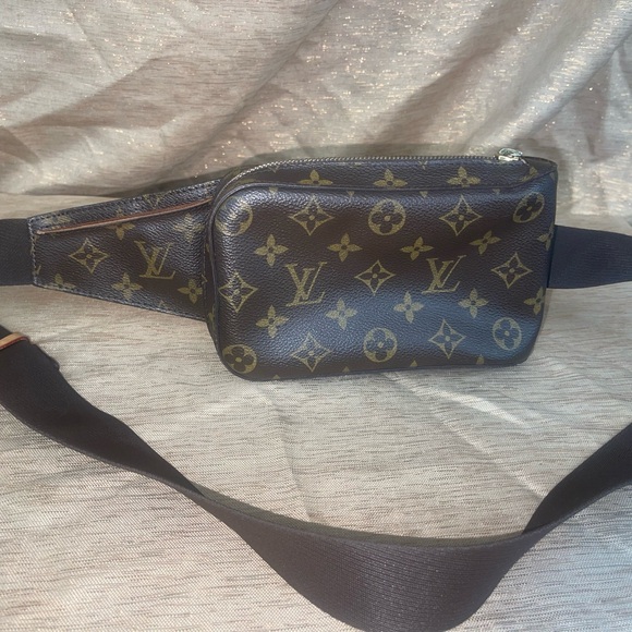 Louis Vuitton Dark Brown Monogram Belt Bag - Picture 1 of 10